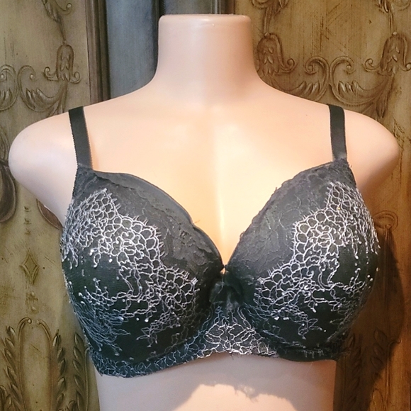 Victoria's Secret Other - Victora's Secret Bra